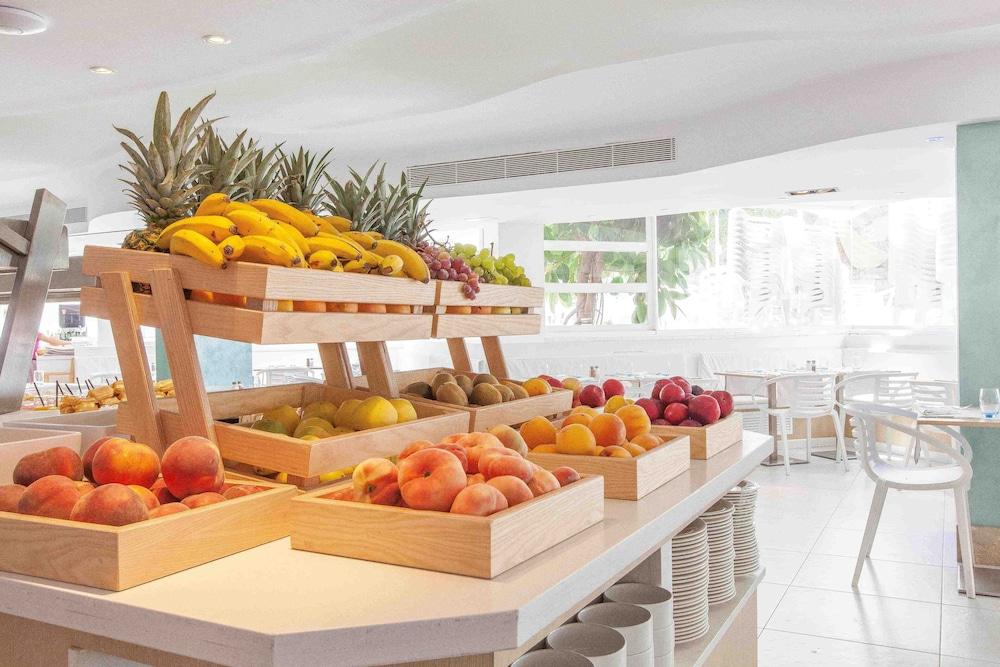 FERGUS Style Cala Blanca Suites Santa Ponsa Esterno foto