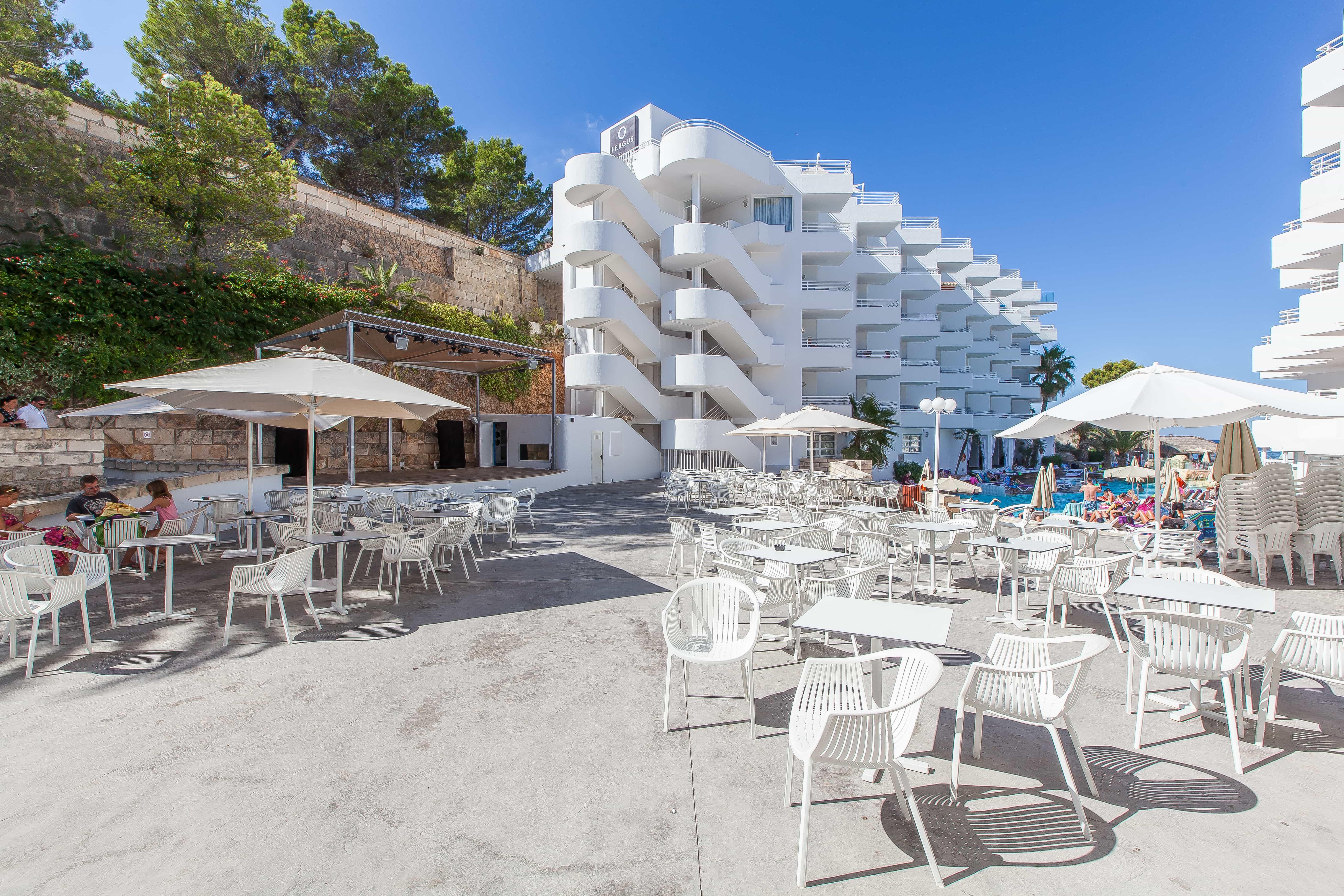 FERGUS Style Cala Blanca Suites Santa Ponsa Esterno foto