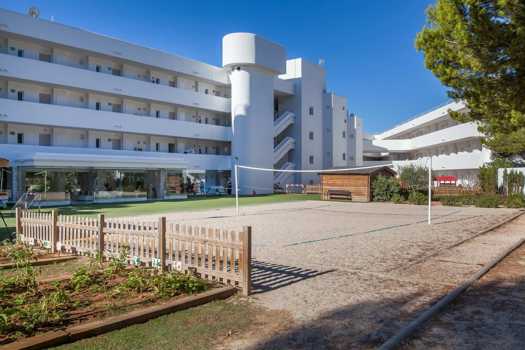 FERGUS Style Cala Blanca Suites Santa Ponsa Esterno foto