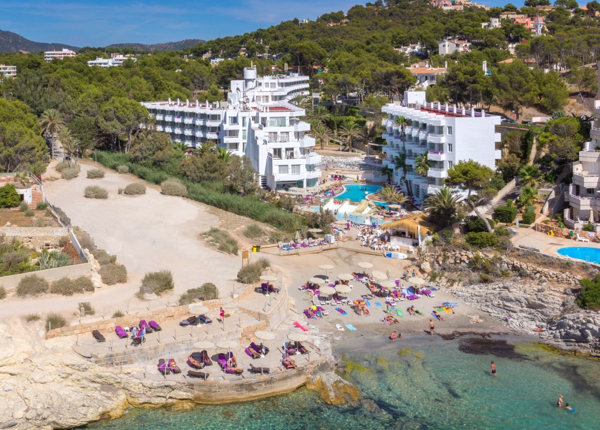 FERGUS Style Cala Blanca Suites Santa Ponsa Esterno foto