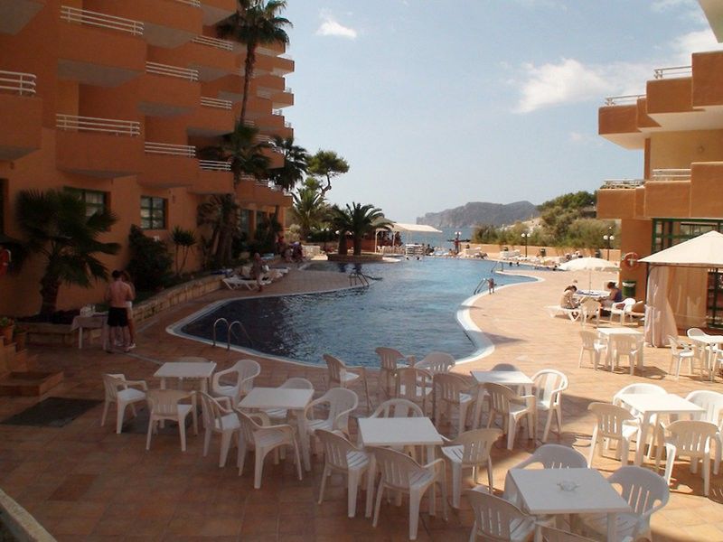 FERGUS Style Cala Blanca Suites Santa Ponsa Esterno foto