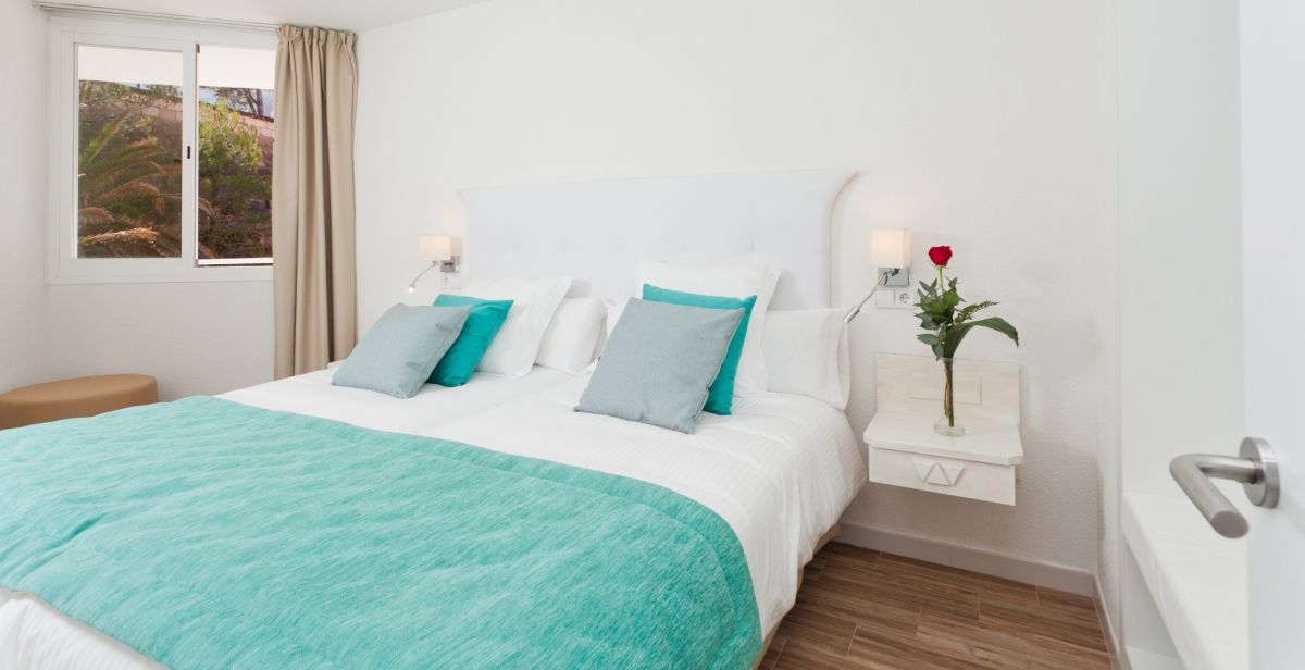 FERGUS Style Cala Blanca Suites Santa Ponsa Esterno foto