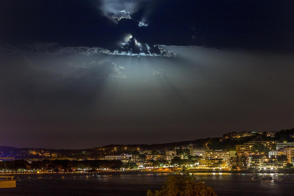 FERGUS Style Cala Blanca Suites Santa Ponsa Esterno foto